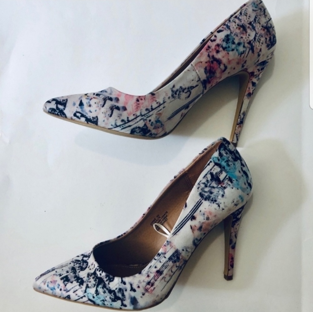 Atmosphere Watercolor Heels